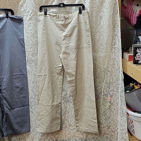 Bundle of 3 scrubs pants: Cherokee, Crest, & urbane, size XS. - Picture 6 of 12